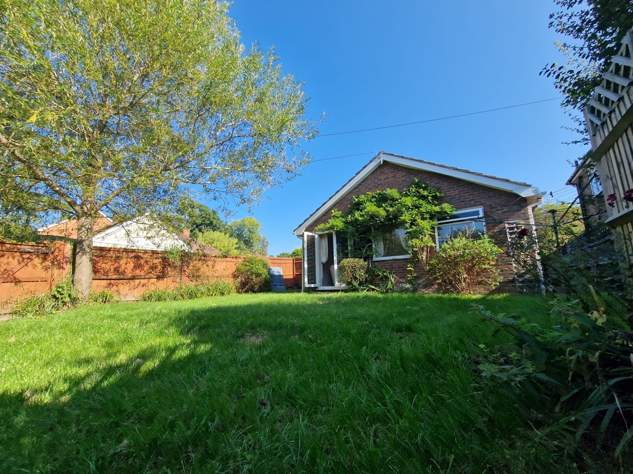 Horam, Heathfield 3 Bed Bungalow, Horam Park Close, TN21 To Rent