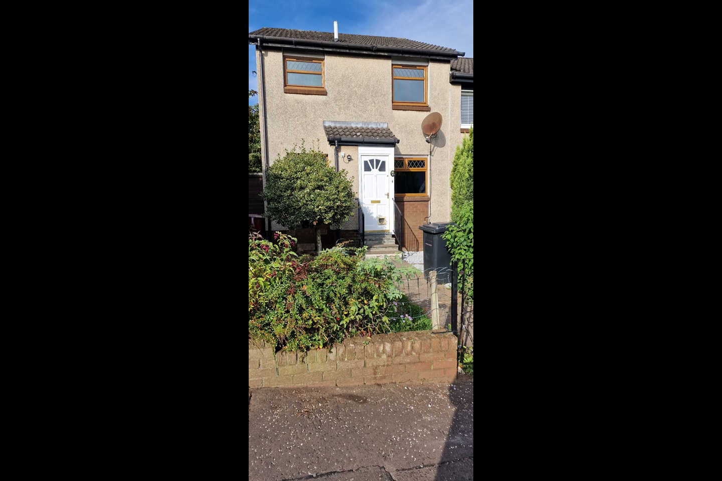 Dundee 1 Bed SemiDetached House, Leng Street, DD3 To Rent Now for
