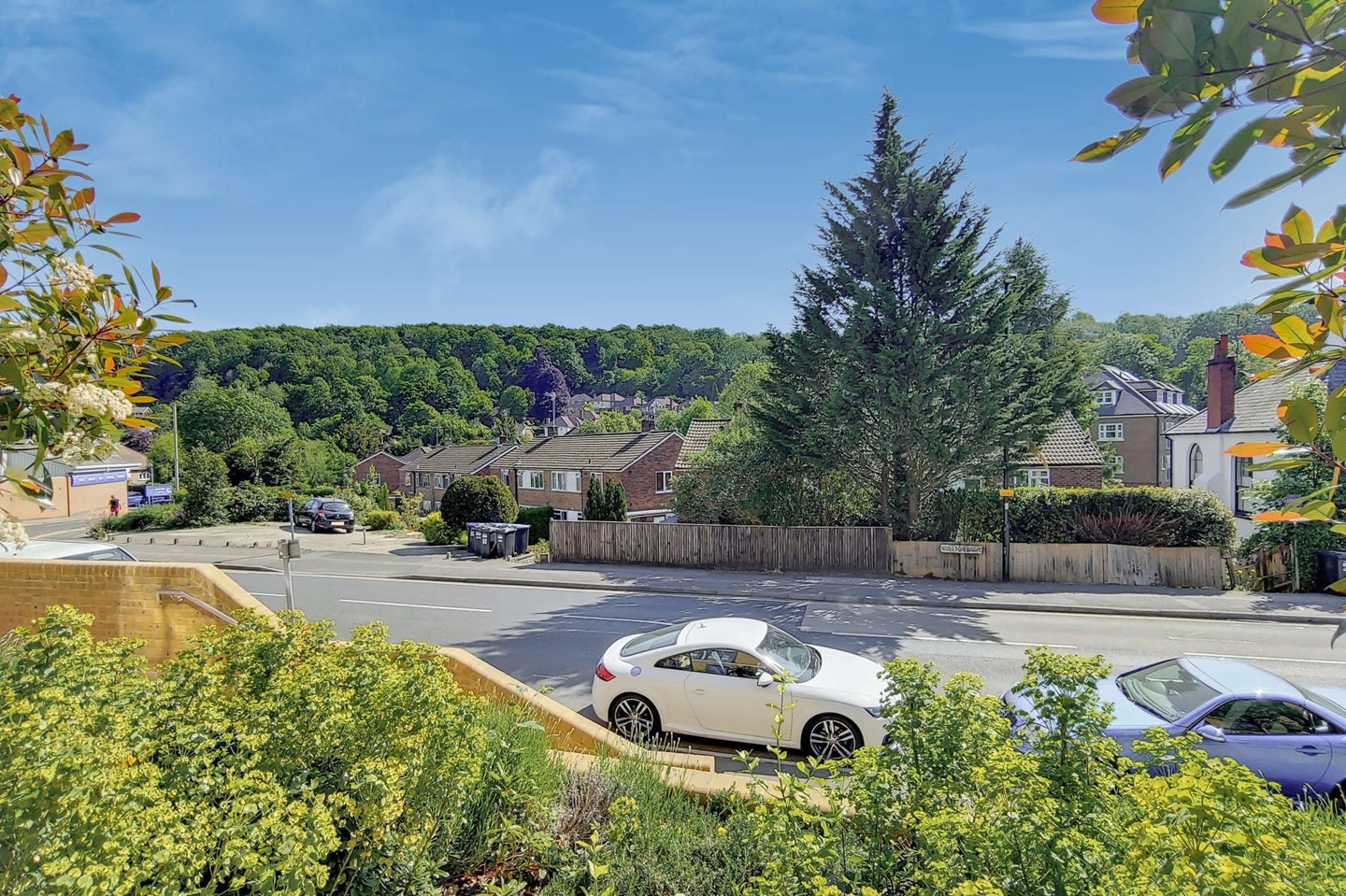 Caterham 2 Bed Flat, Corner House, CR3 To Rent Now for £1,800.00 p/m