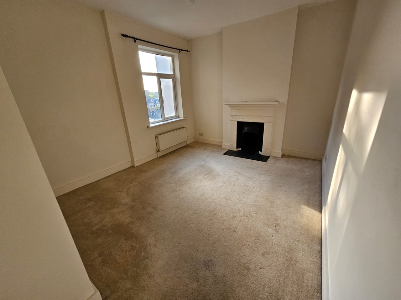 London 2 Bed Flat, Colney Hatch Lane, N10 To Rent Now for £1,300.00 p/m
