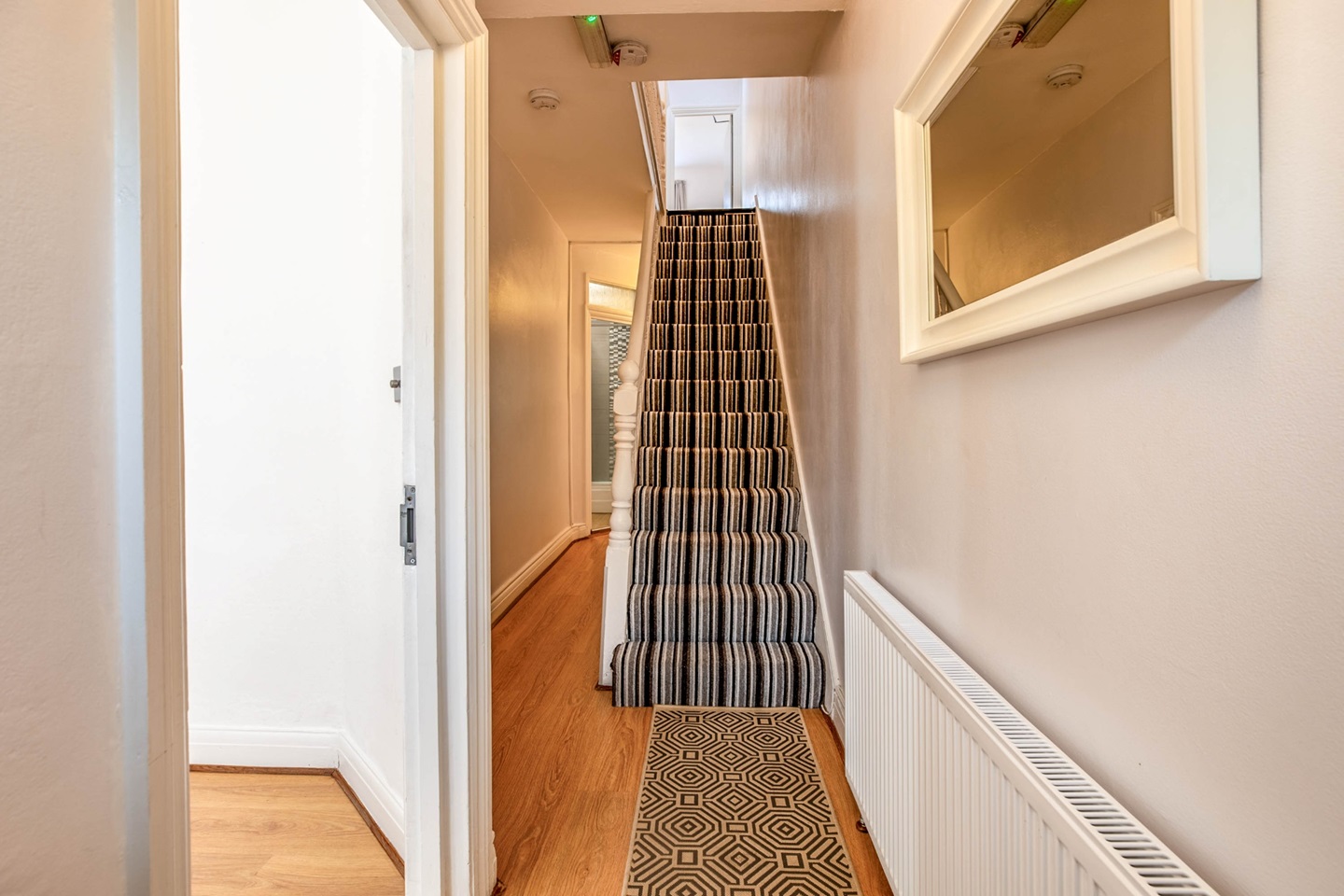 Tooting Broadway 5 Bed Terraced House, Letchworth Street, SW17 To