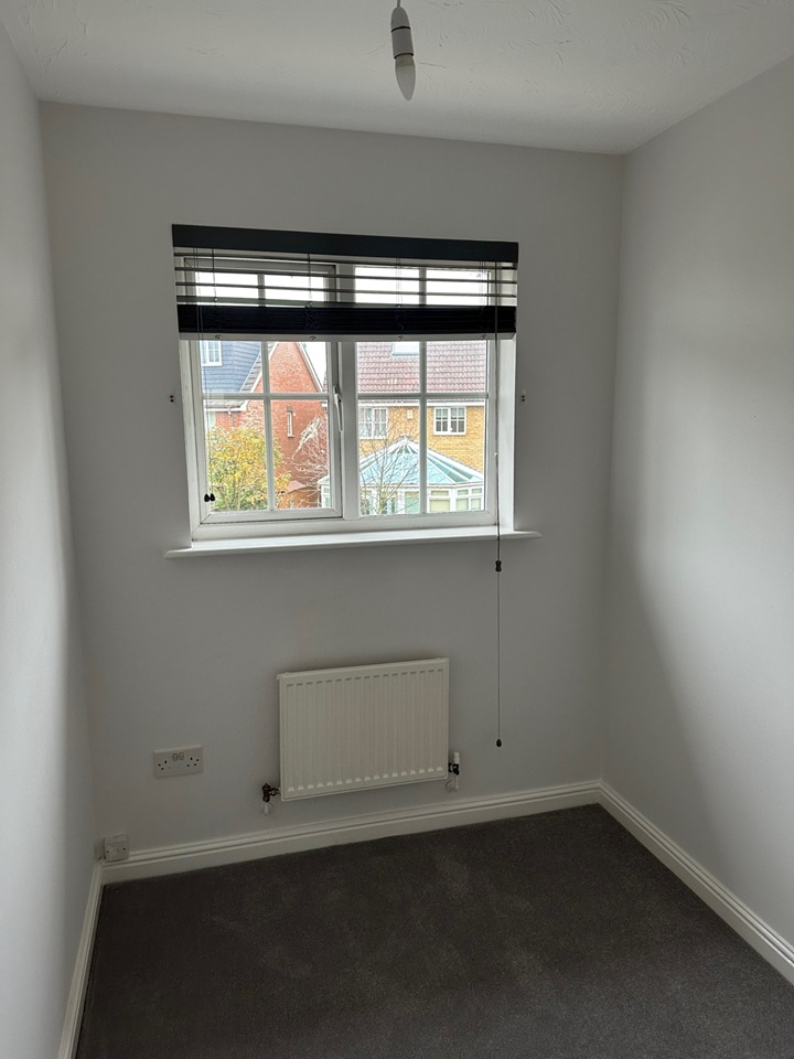 Monkston, Milton Keynes 3 Bed SemiDetached House, Easby Grove, MK10