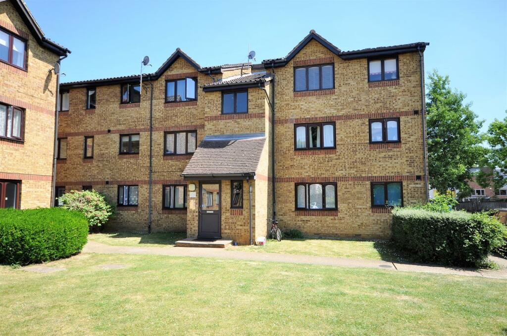 Watford 1 Bed Flat, Southwold Road, WD24 To Rent Now for £1,075.00 p/m
