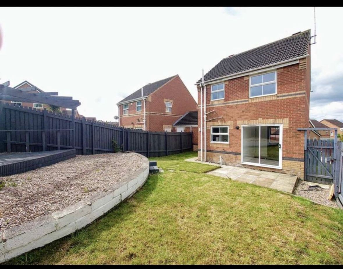 Bolsover, Chesterfield 3 Bed Detached House, Merlin Avenue, S44 To