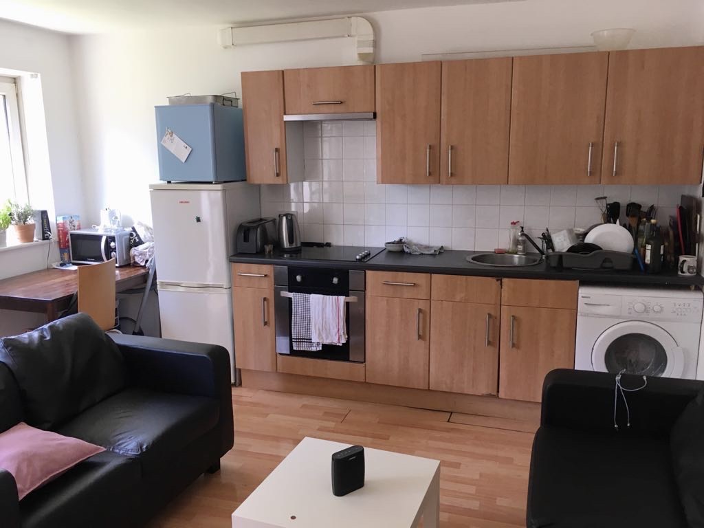 London 4 Bed Flat, Woodville House, SE1 To Rent Now for £3,500.00 p/m