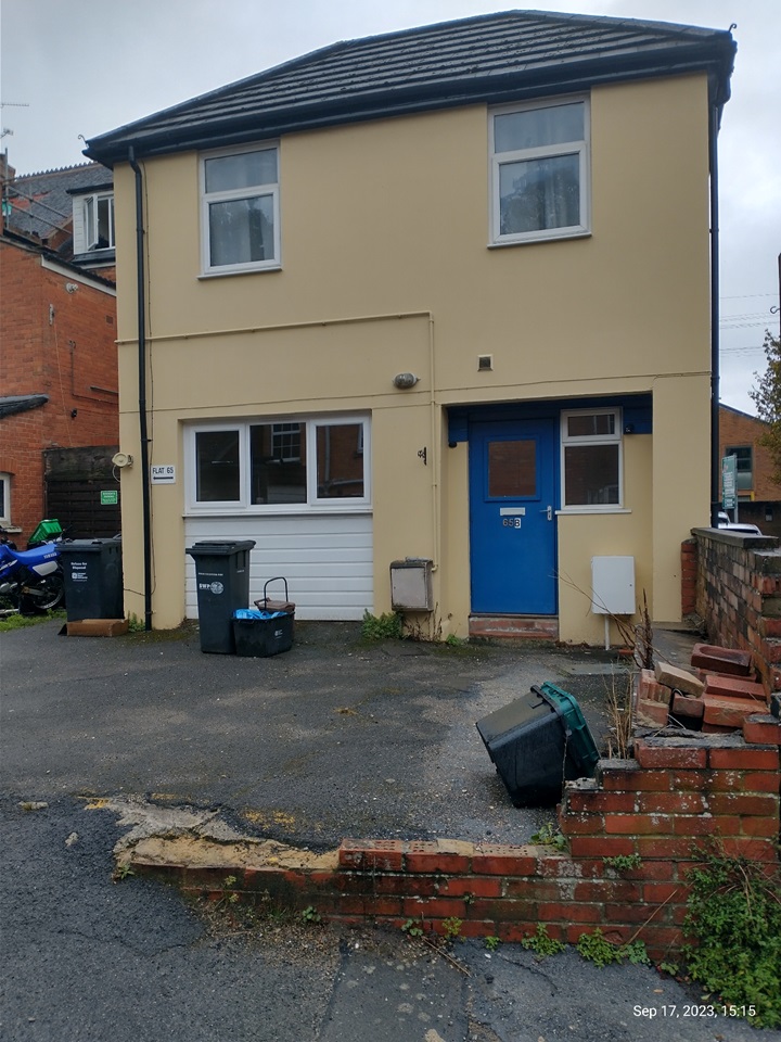 Yeovil 1 Bed Flat, Hendford Hill, BA20 To Rent Now for £550.00 p/m