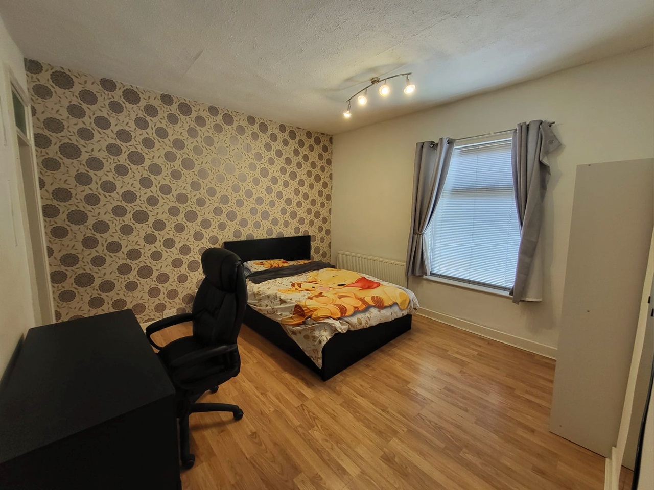 Bolton 2 Bed Terraced House, Tonge Moor Road, BL2 To Rent Now for £