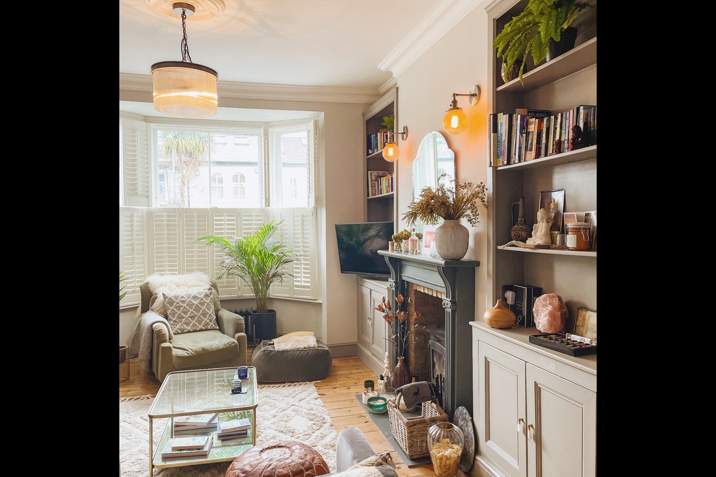 London 3 Bed SemiDetached House, Wellesley Road, E11 To Rent Now