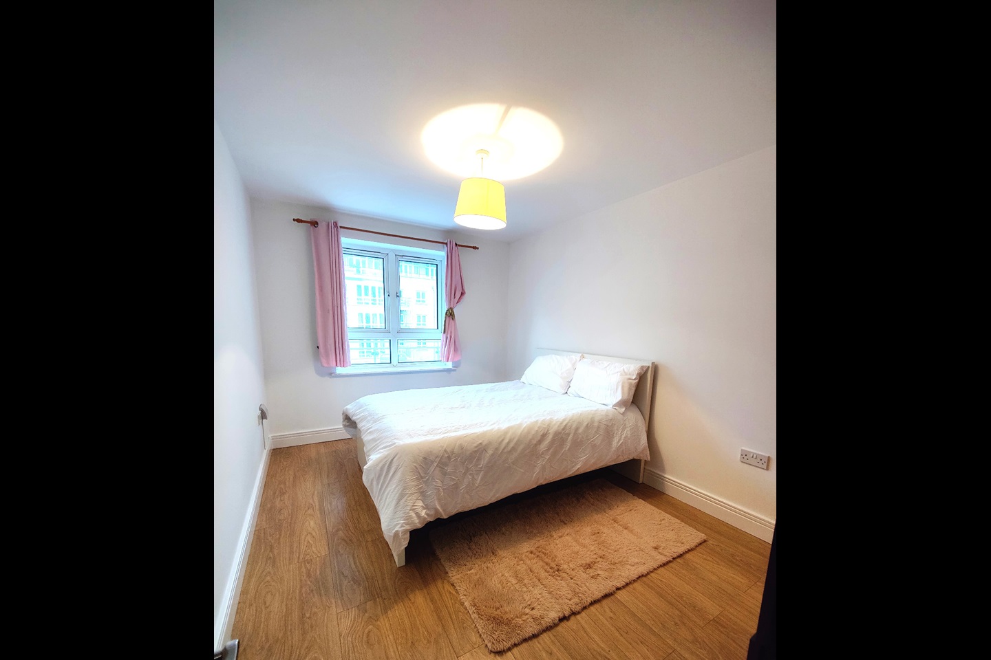 London 2 Bed Flat, St. Davids Square, E14 To Rent Now for £2,150.00 p/m