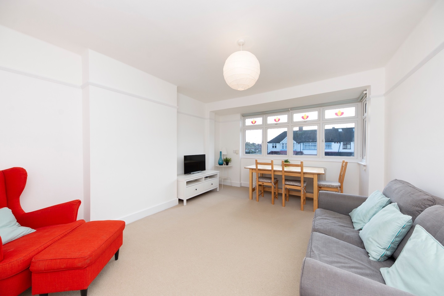 London 2 Bed Flat, Raynes Park, SW20 To Rent Now for £1,850.00 p/m