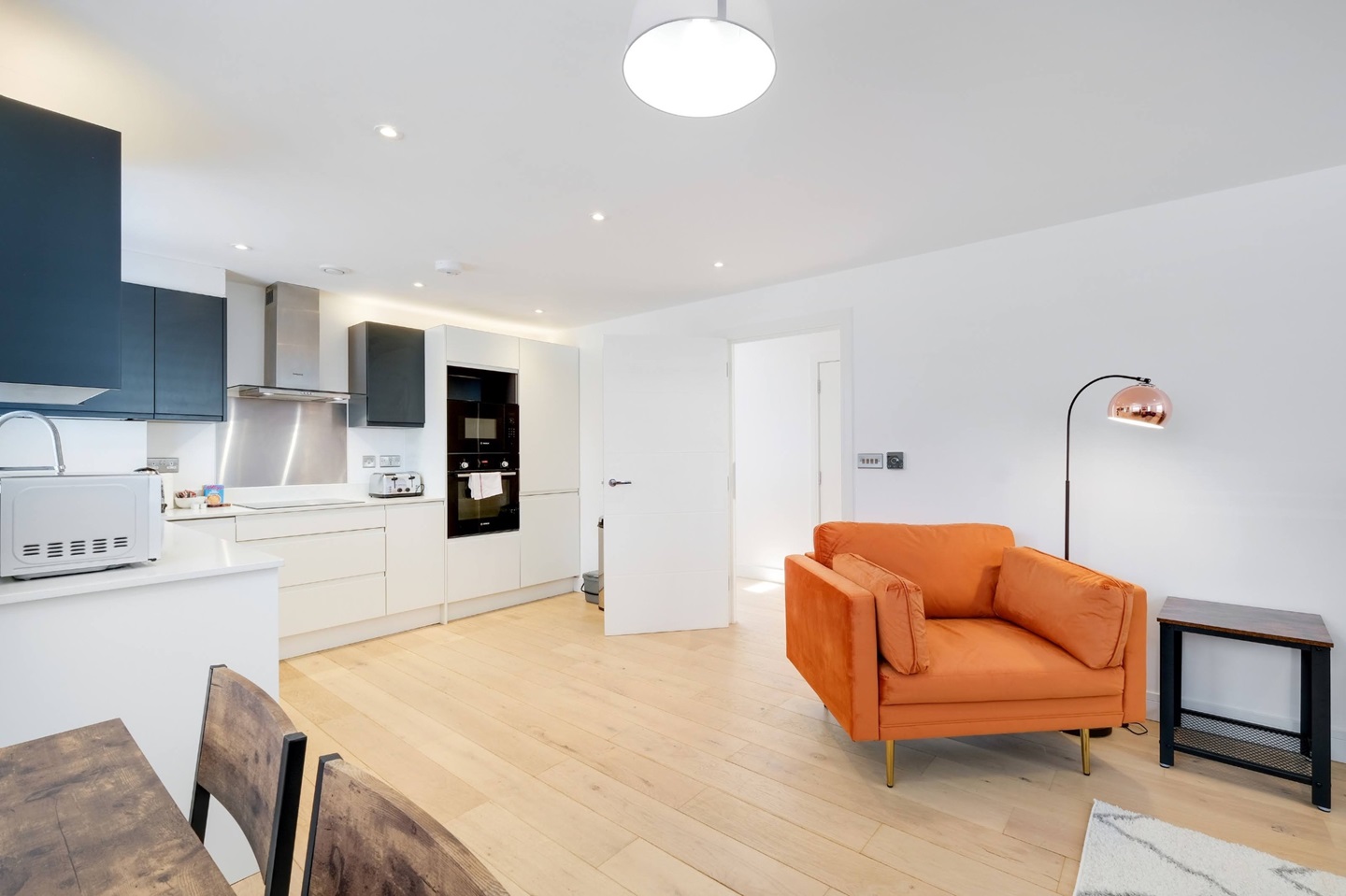 Egham 1 Bed Flat, Carta House, TW20 To Rent Now for £1,350.00 p/m