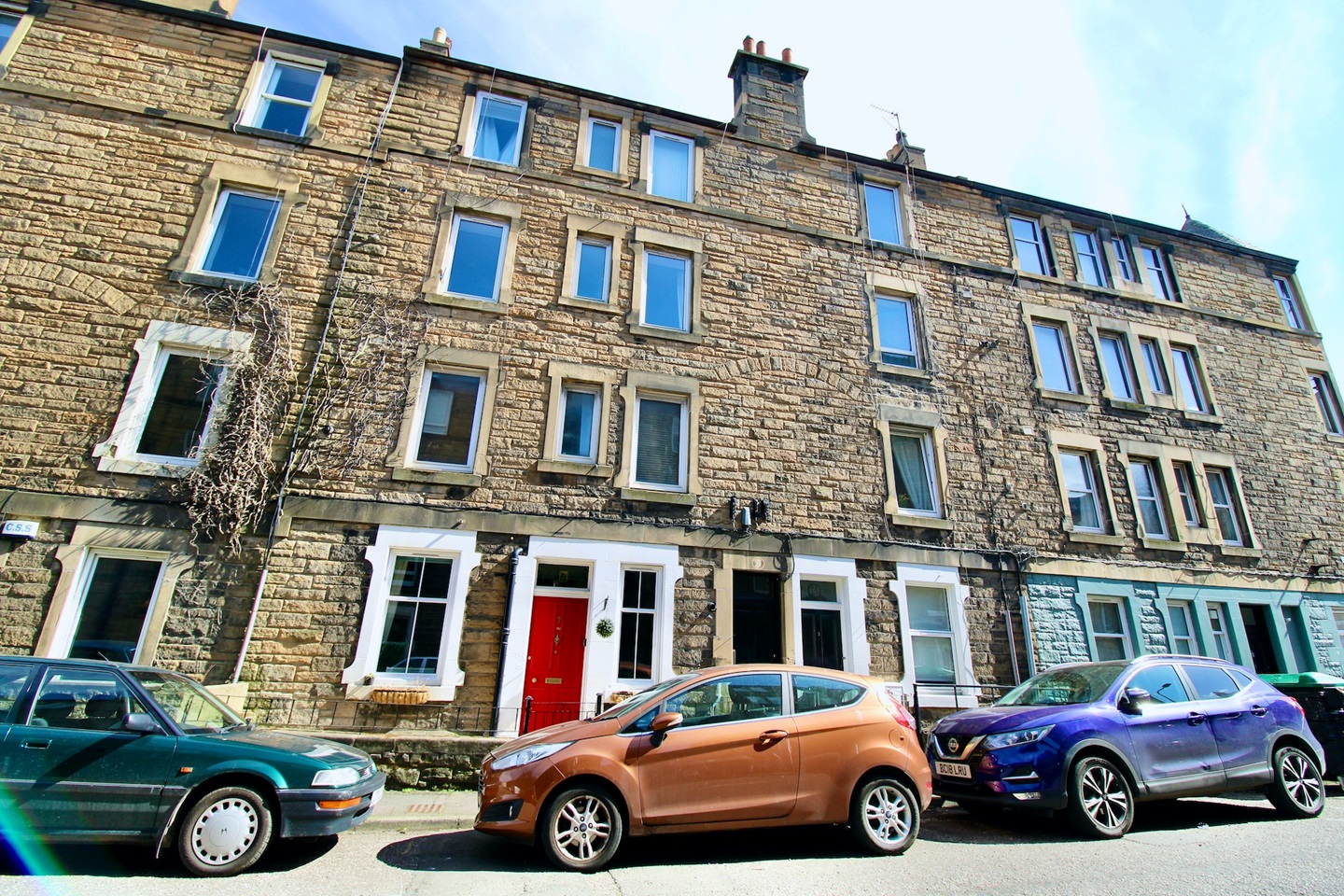 Edinburgh 1 Bed Flat, Dalgety Street, EH7 To Rent Now for £950.00 p/m
