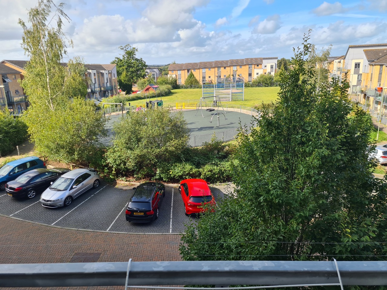 Basingstoke 2 Bed Flat, Shetland Road, RG24 To Rent Now for £1,300.