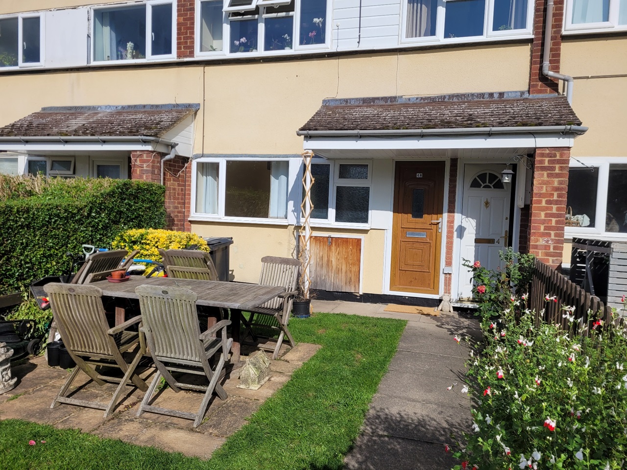 Chinnor 2 Bed Flat, Wheelers End, OX39 To Rent Now for £1,095.00 p/m