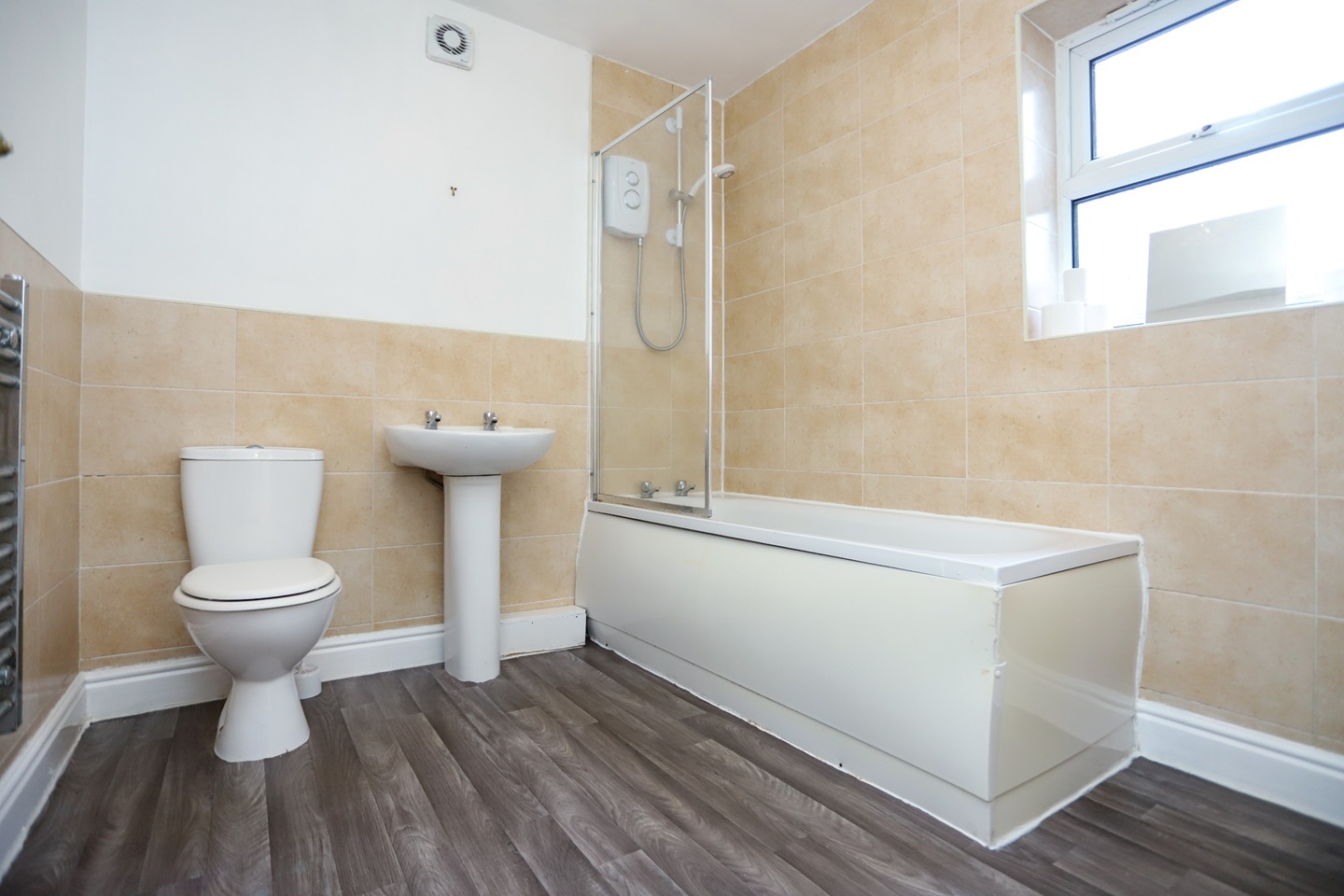 Oldbury 3 Bed Terraced House, Birchfield Lane, B69 To Rent Now for