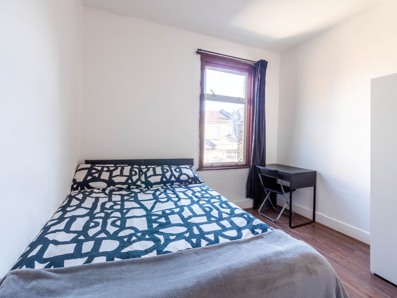 London Room in a Shared House, Studley Road, E7 To Rent Now for £