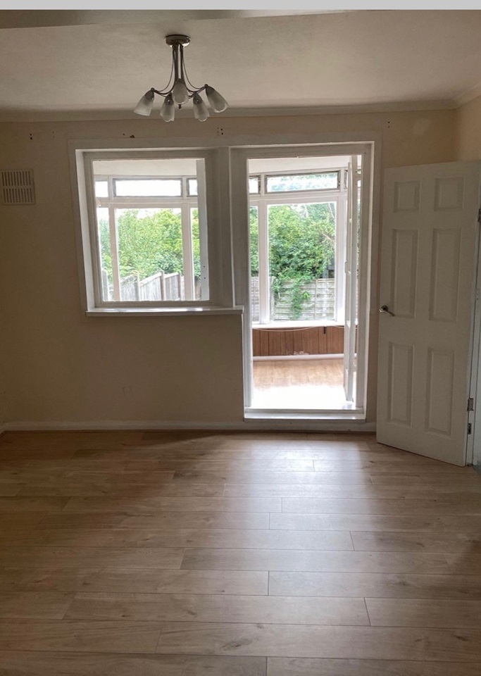 London 3 Bed End Terrace, Durnsford Road, N11 To Rent Now for £