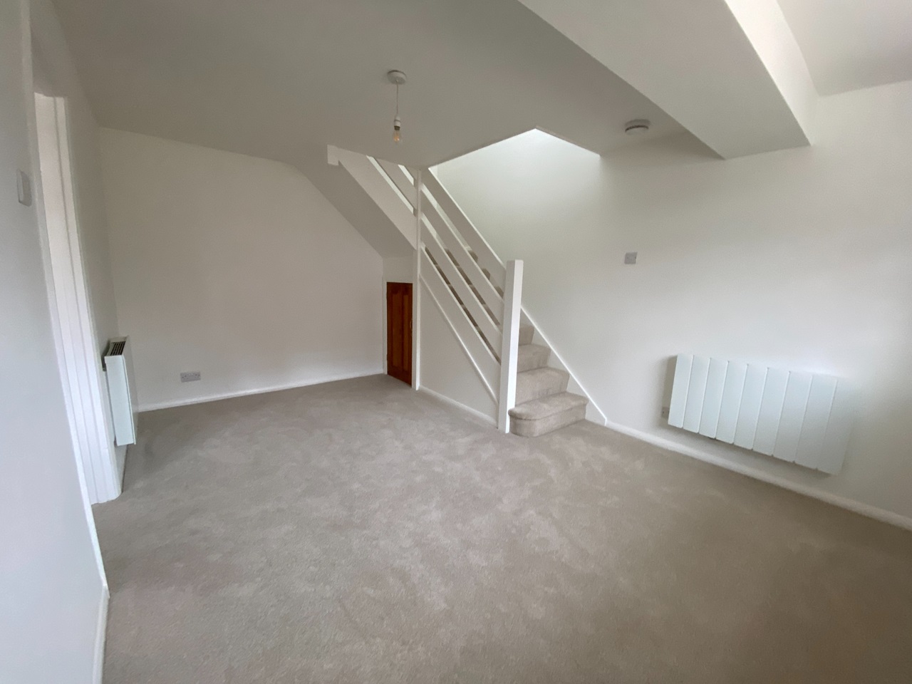 Winslow, Buckingham 1 Bed SemiDetached House, Station Road, MK18 To Rent Now for £850.00 p/m