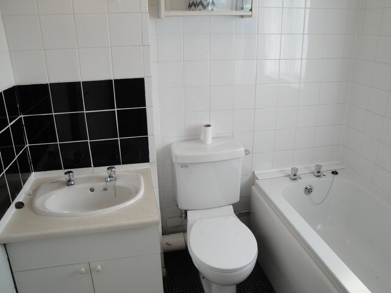 Sawtry, Huntingdon 4 Bed Detached House, Green End Road, PE28 To