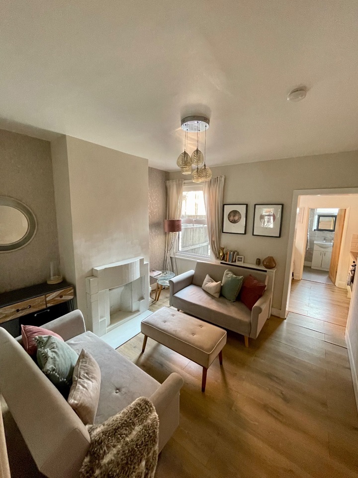 Reading 1 Bed Flat, Valentia Road, RG30 To Rent Now for £1,200.00 p/m