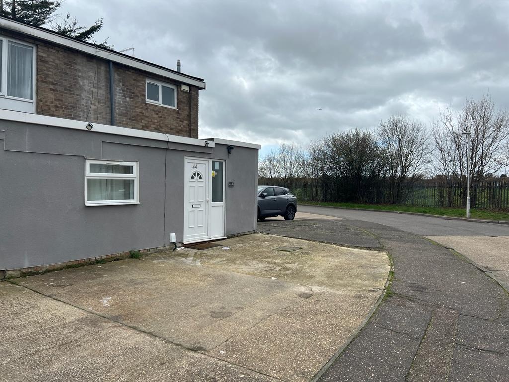 Basildon Room in a Shared House, Ravensfield, SS14 To Rent Now for