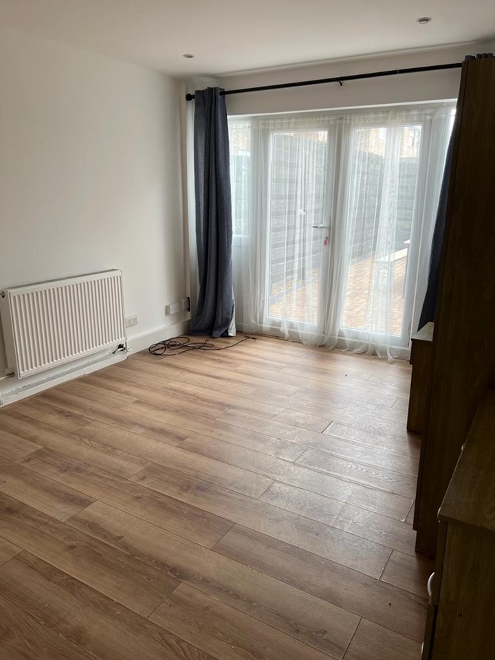 Basildon Room in a Shared House, Ravensfield, SS14 To Rent Now for