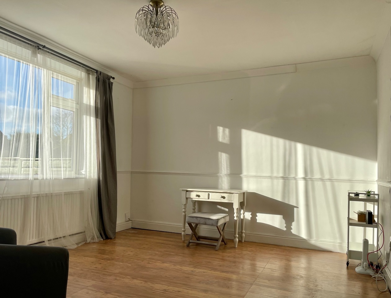 Romford Room in a Shared House, Dagnam Park Drive, RM3 To Rent Now