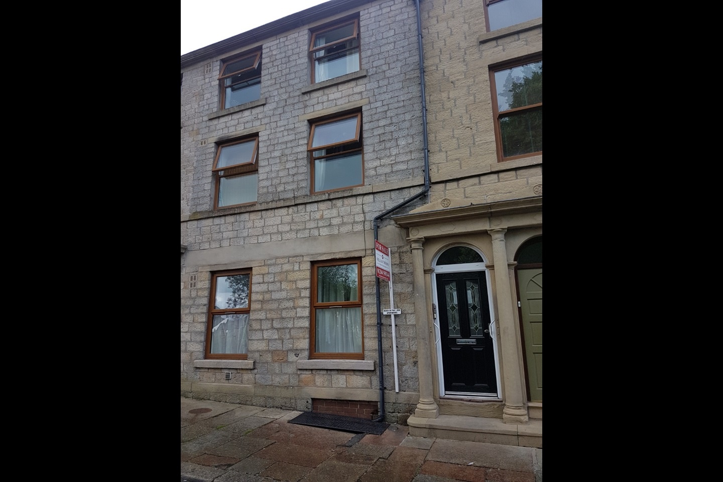 Darwen 1 Bed Flat, Belgrave Square, BB3 To Rent Now for £450.00 p/m