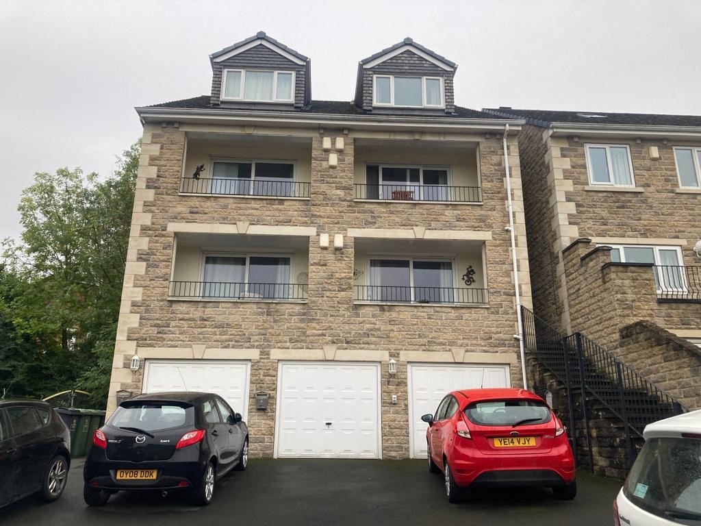 Batley 1 Bed Flat, Bella Court, WF17 To Rent Now for £625.00 p/m