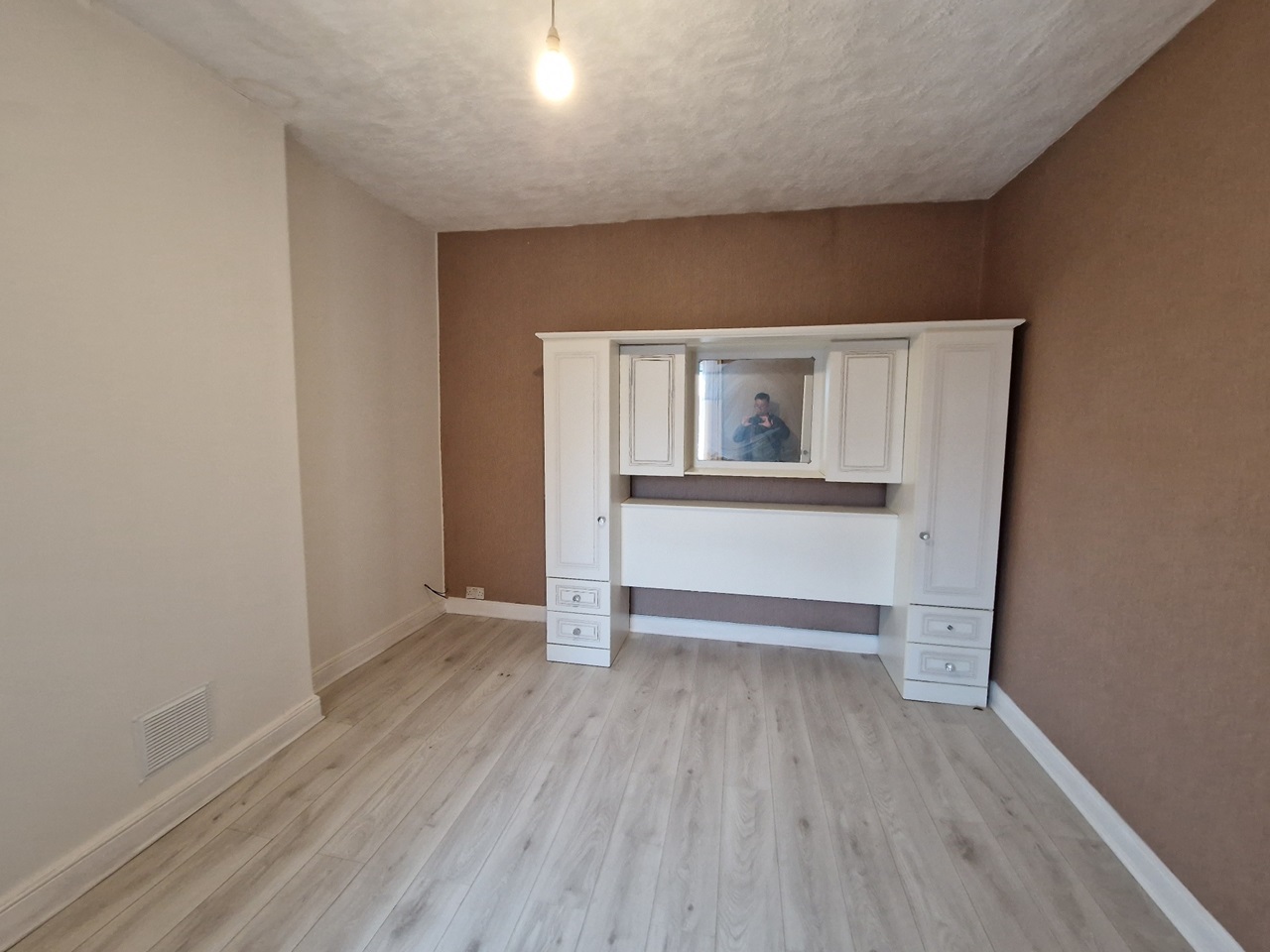 Swinton, Manchester 3 Bed End Terrace, Sefton Road, M27 To Rent Now