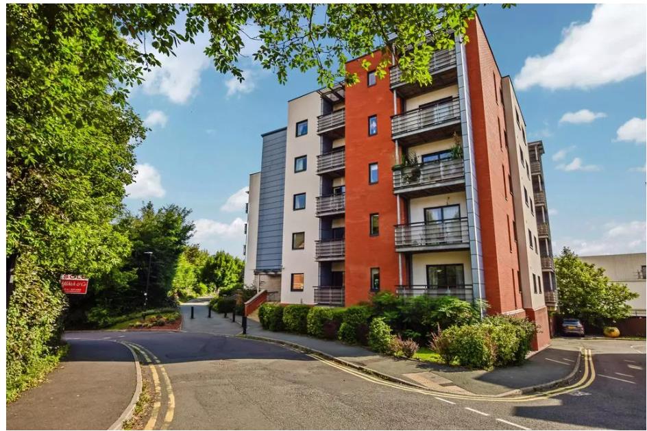 Altrincham 2 Bed Flat, Denmark Street, WA14 To Rent Now for £1,250.00 p/m