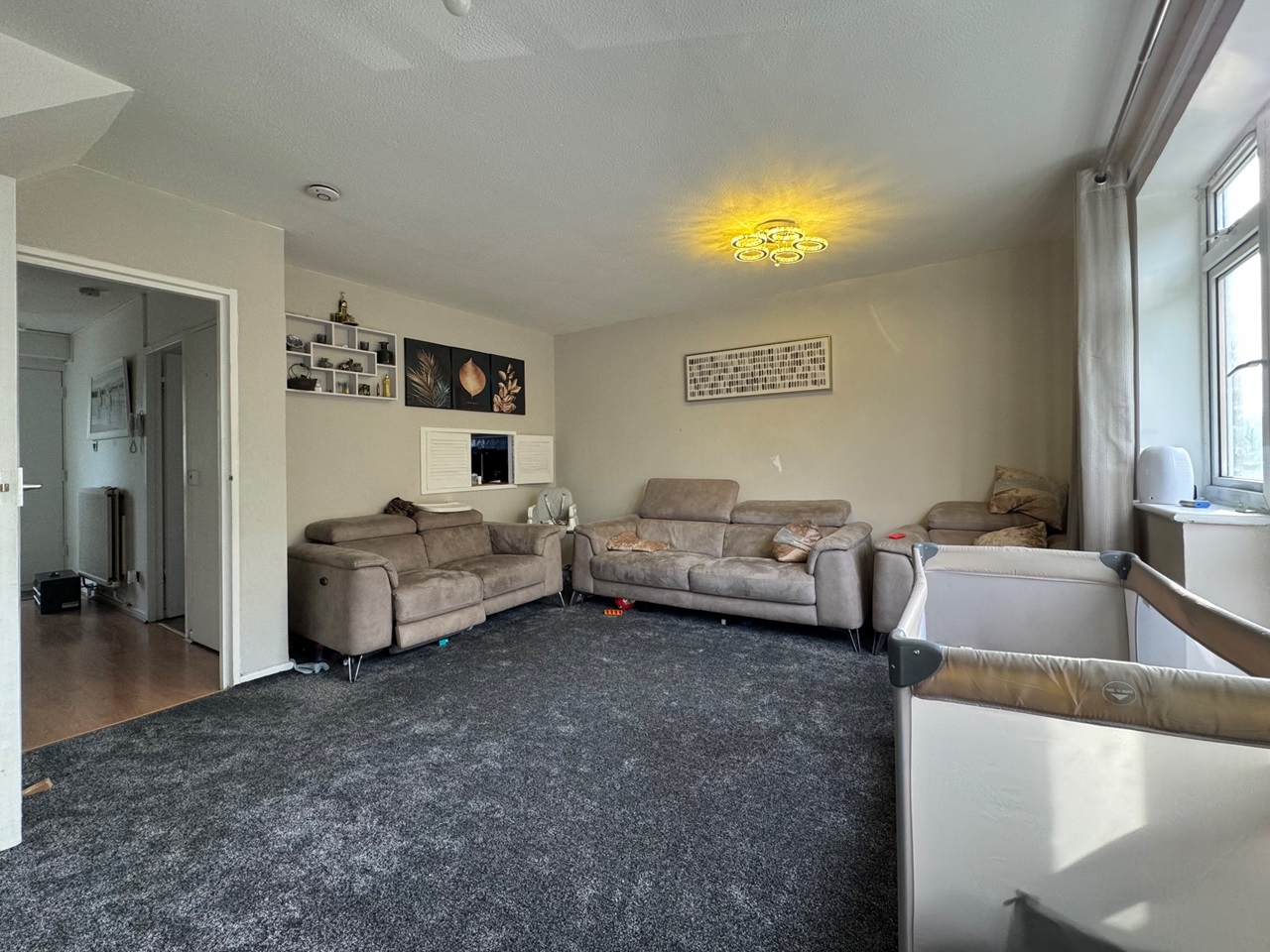 Hayes 2 Bed Flat, Cranford Drive, UB3 To Rent Now for £1,650.00 p/m