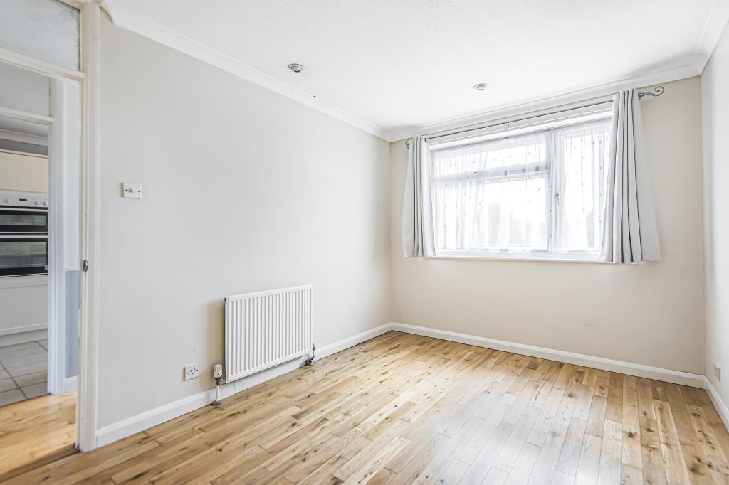 Maidenhead 2 Bed Flat, Highway Avenue, SL6 To Rent Now for £1,400.