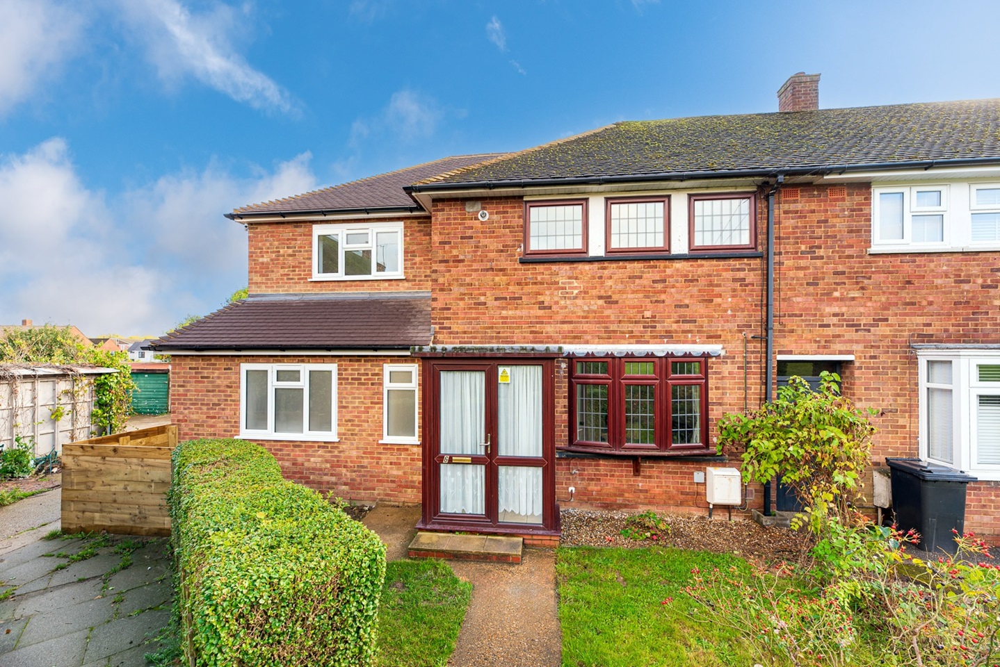 Hutton, Brentwood 2 Bed End Terrace, Hawksmoor Green, CM13 To Rent