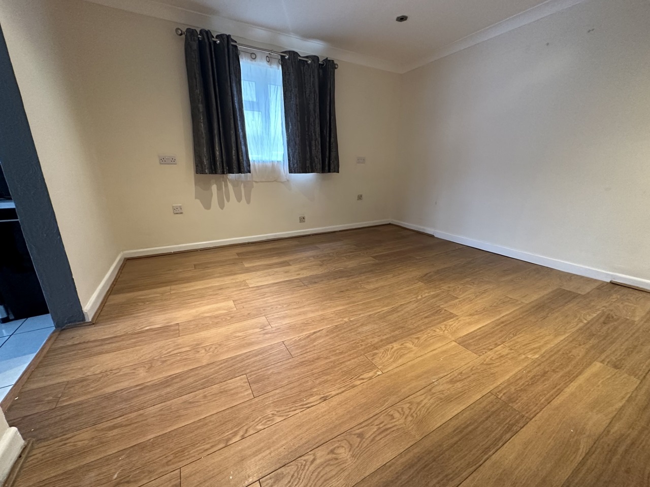 Ferndown 3 Bed Detached House, Victoria Road, BH22 To Rent Now for