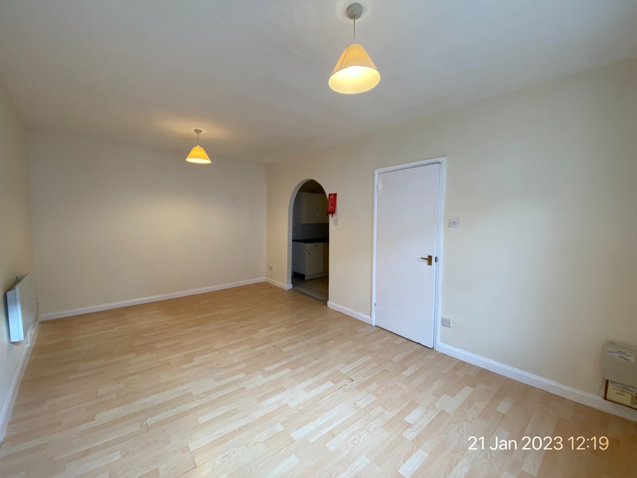 Paignton 2 Bed Flat, Paignton, TQ3 To Rent Now for £800.00 p/m