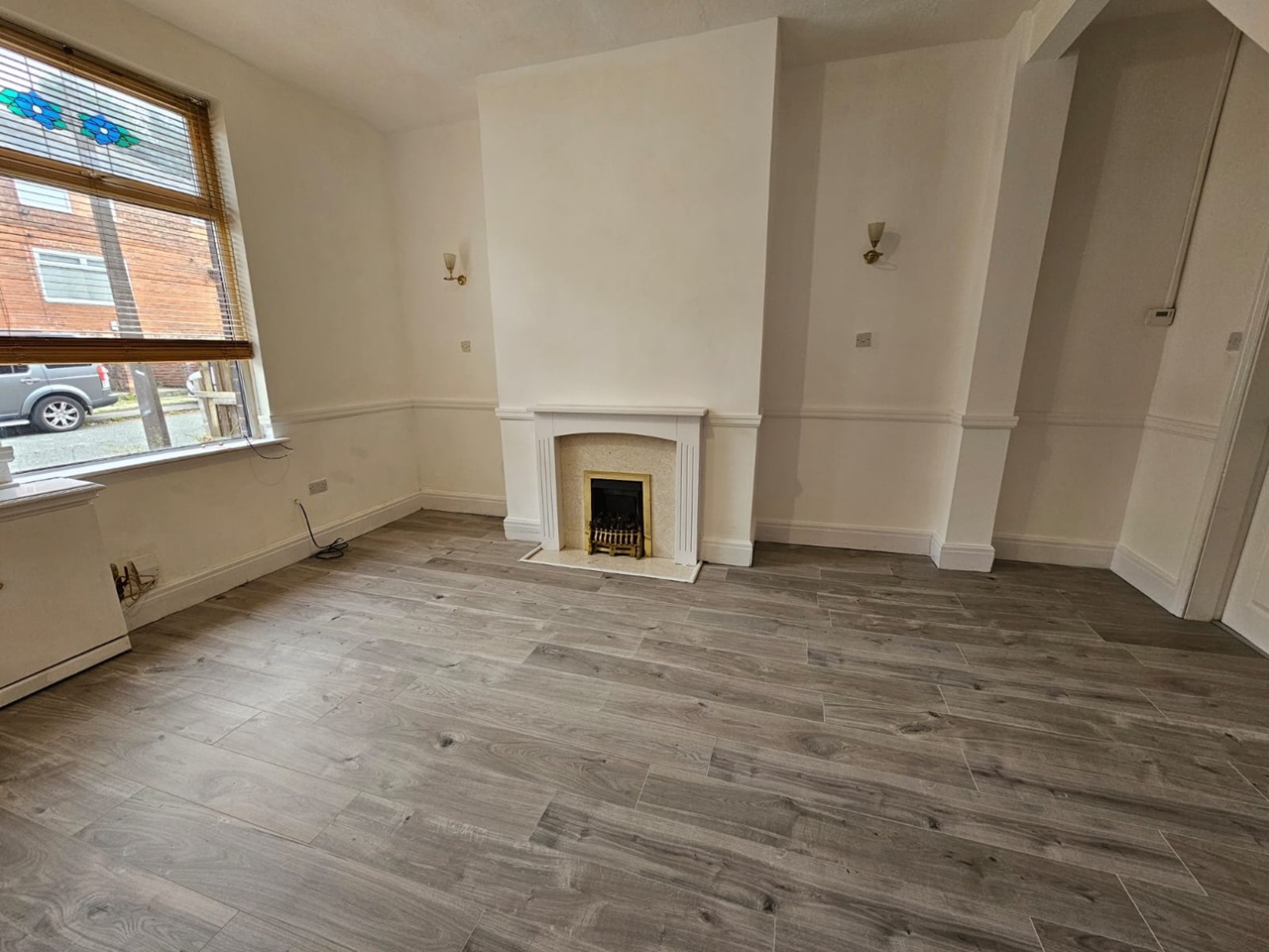 Radcliffe, Manchester 2 Bed Terraced House, Albion Street, M26 To