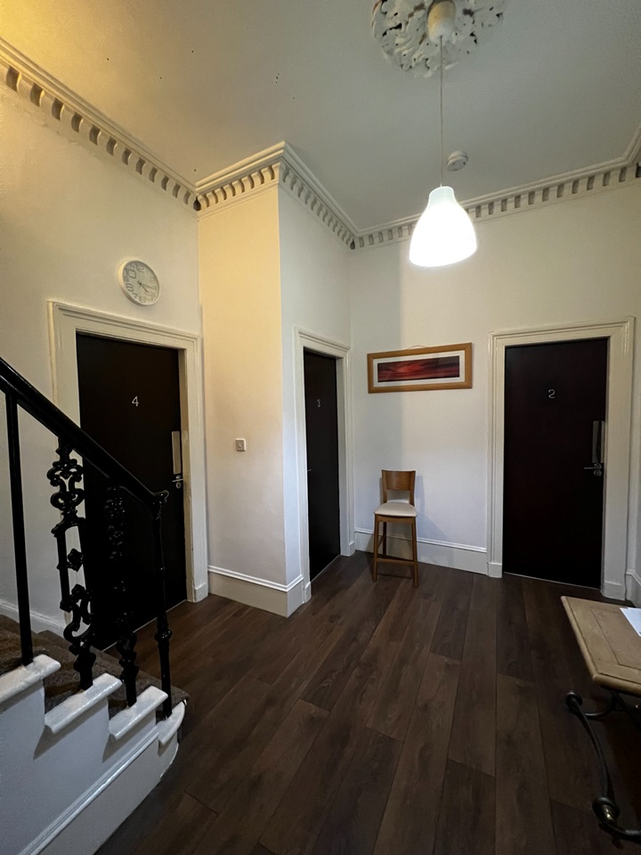 Glasgow Room in a Shared Flat, Sauchiehall Street, G2 To Rent Now
