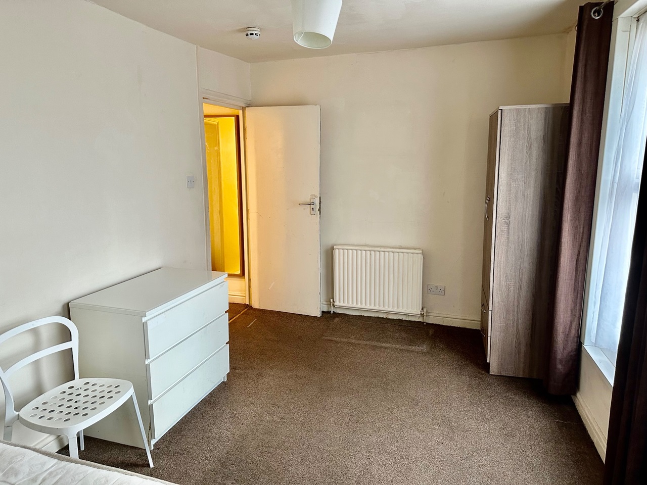 Totterdown, Bristol Room in a Shared Flat, Bath Road, BS4 To Rent Now for £675.00 p/m