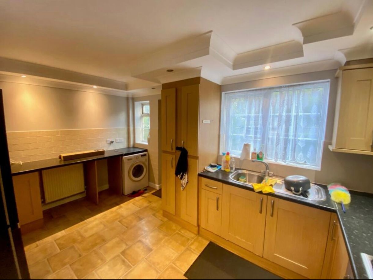 Nottingham 2 Bed End Terrace, Wishford Avenue, NG7 To Rent Now for