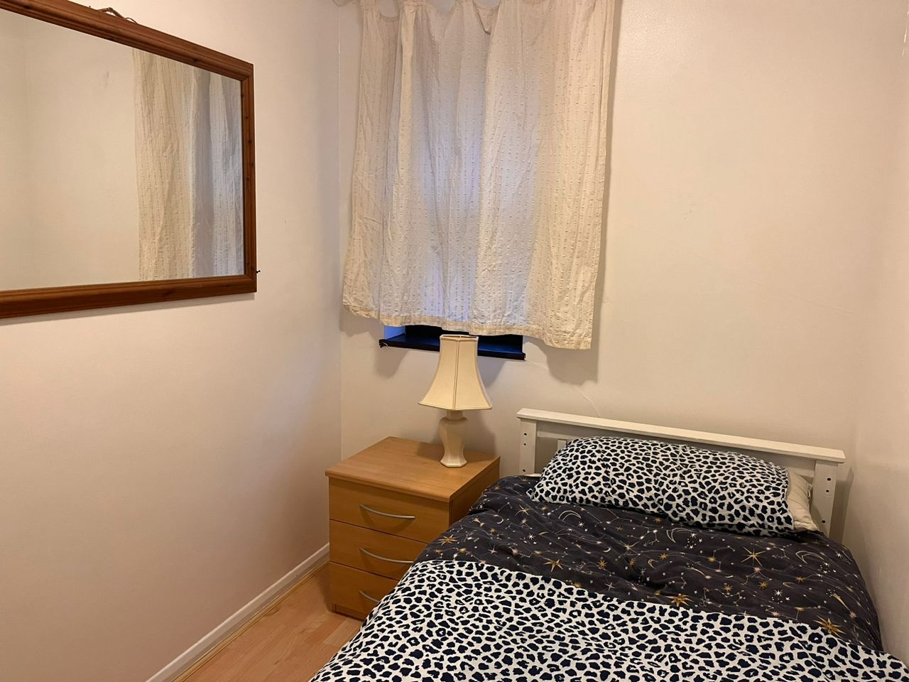 Portsmouth Room in a Shared House, Armory Lane, PO1 To Rent Now for