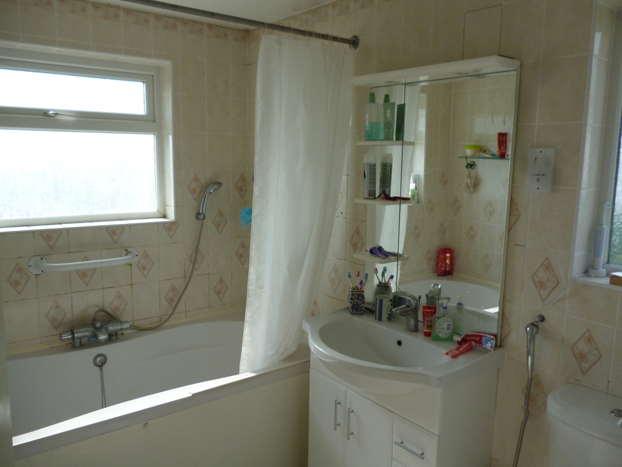 London 3 Bed End Terrace, Castlewood Drive, SE9 To Rent Now for £