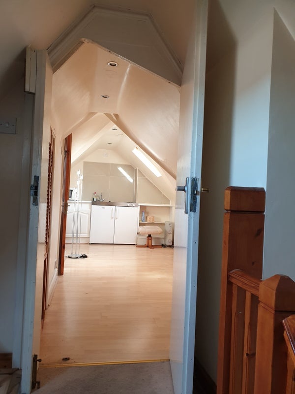 Watford Studio Flat, Garston, WD25 To Rent Now for £900.00 p/m