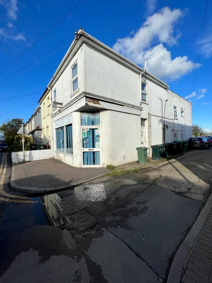 Studio Flat, High Street DA10 To Rent Now