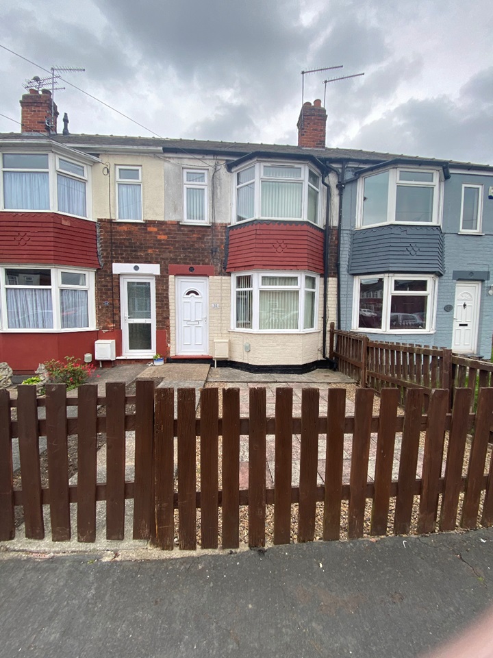 Hull 2 Bed Terraced House, Foredyke Avenue, HU7 To Rent Now for £