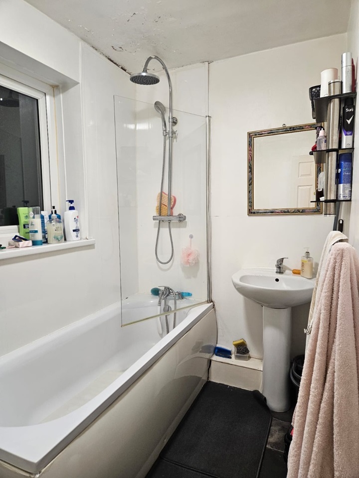 Wallsend 3 Bed Flat, Barrasford Street, NE28 To Rent Now for £520.