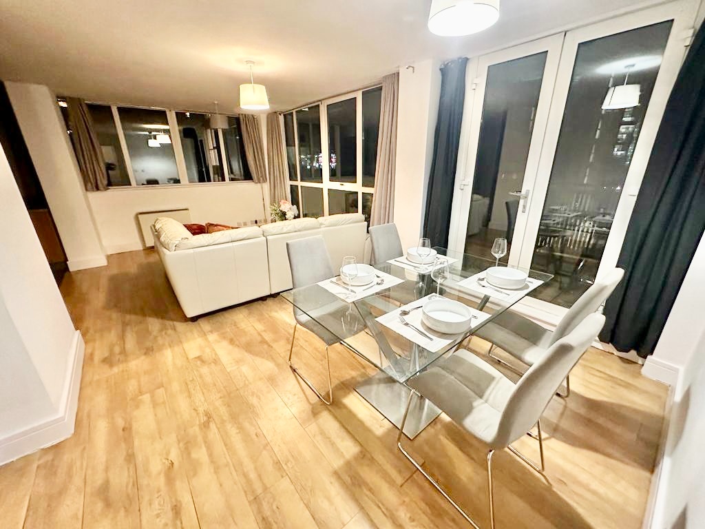 Manchester 2 Bed Flat, Blackfriars Street, M3 To Rent Now for £