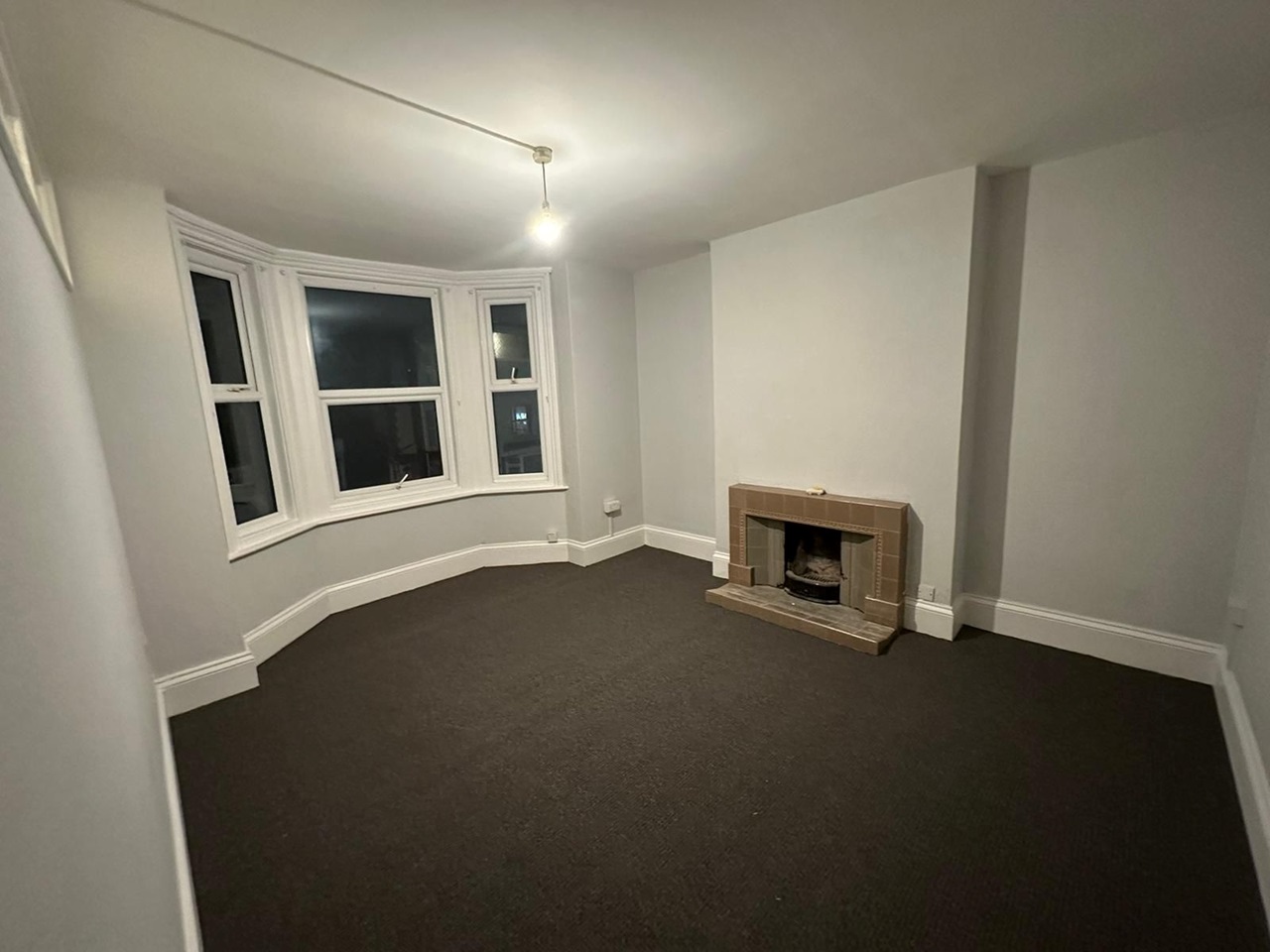 BexhillOnSea 2 Bed Flat, London Road, TN39 To Rent Now for £975.