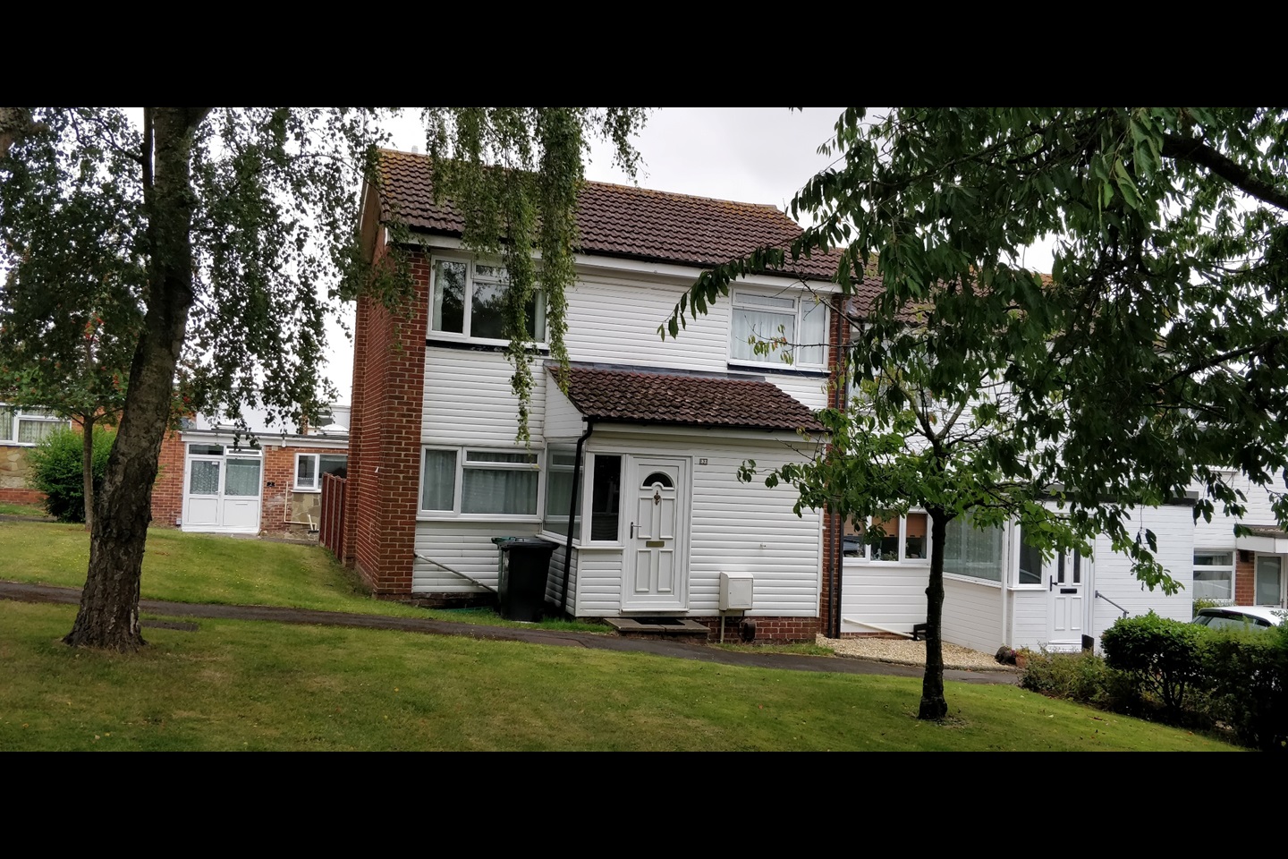 Basingstoke 3 Bed End Terrace, Darent Court, RG21 To Rent Now for £1,450.00 p/m