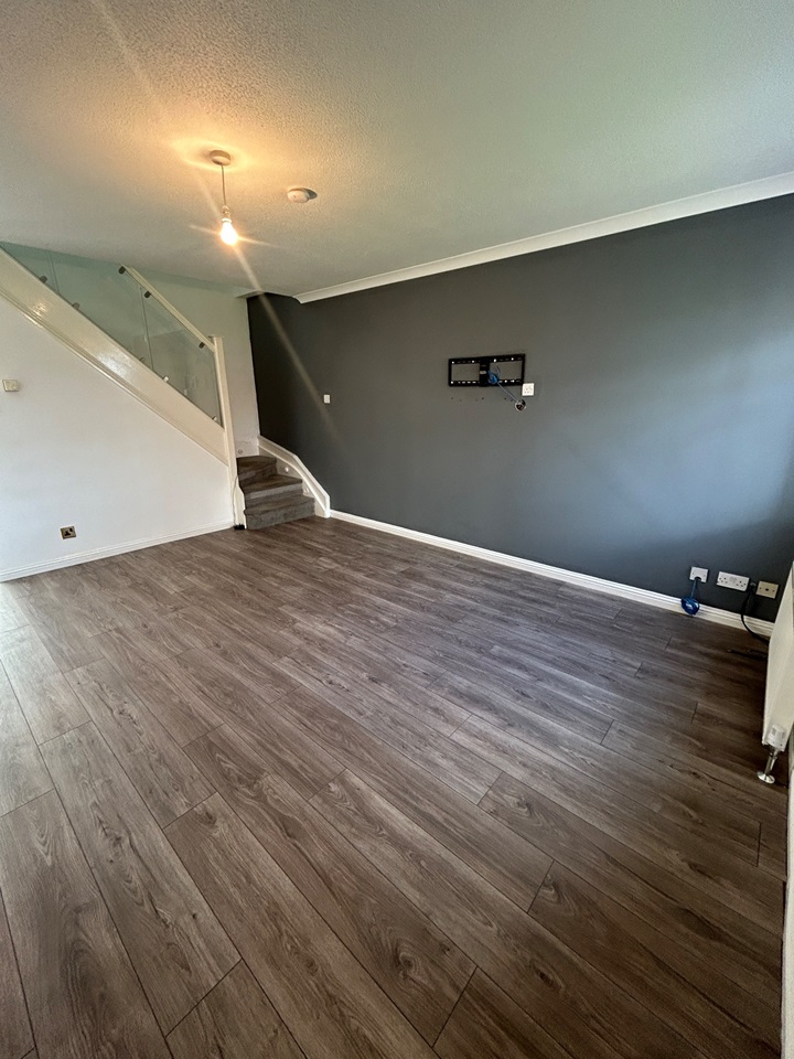 Carronshore, Falkirk 2 Bed End Terrace, Halket Crescent, FK2 To